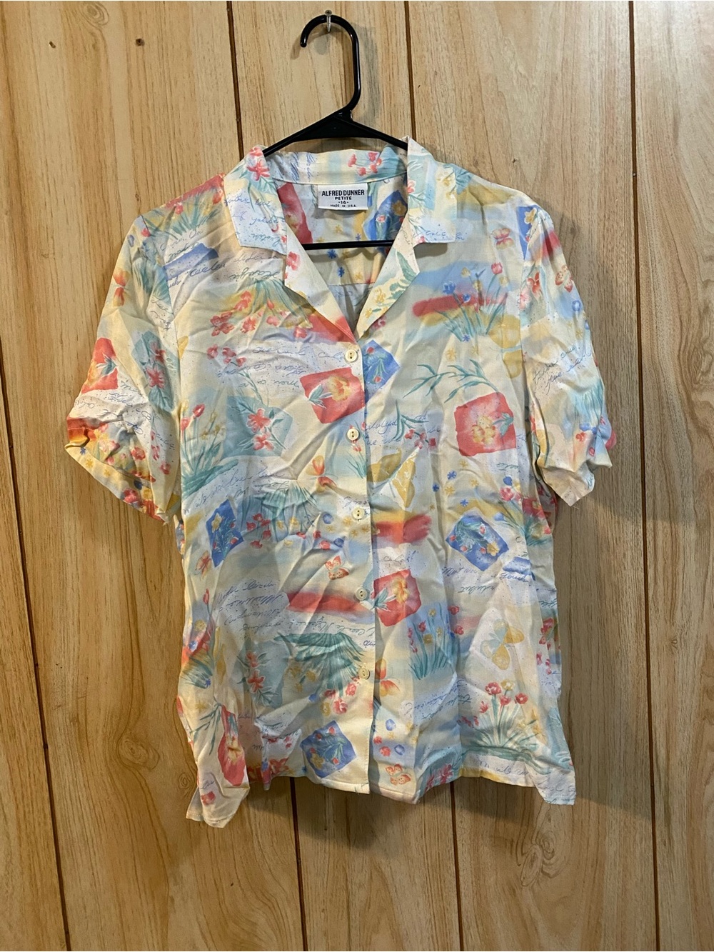 Alfred Dunner Cream Blouse with Pastel Pink Blue Yellow Floral Print